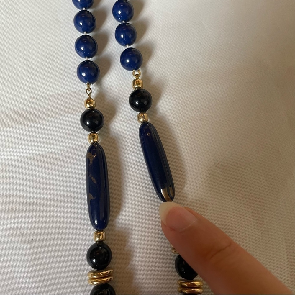 📿 Vintage: Blue  and Gold Costume Jewelry Necklace 📿 - Picture 5 of 8